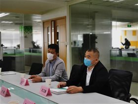 甘肅鑫德潤(rùn)總經(jīng)理史書軍一行到訪云創(chuàng)