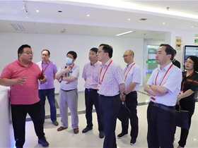 秦淮區(qū)人大常委會副主任鄒建國一行蒞臨云創(chuàng)視察調(diào)研