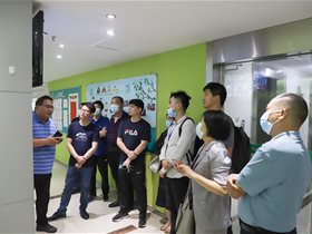 IT集結(jié)號(hào)、華為、百潤百成集團(tuán)相關(guān)部門負(fù)責(zé)人到訪云創(chuàng)